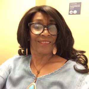 Meet your Posher, Leslie